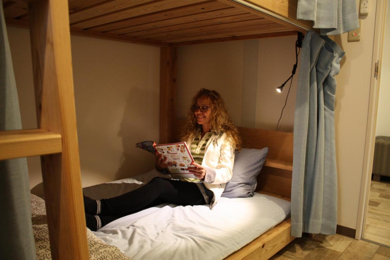 Ark Guest House Namba Ōsaka Extérieur photo