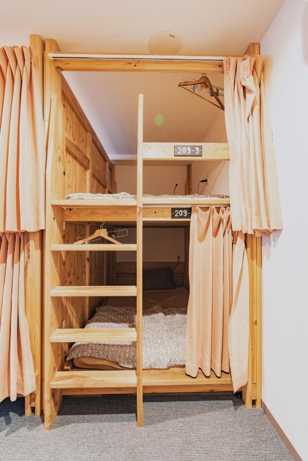 Ark Guest House Namba Ōsaka Extérieur photo